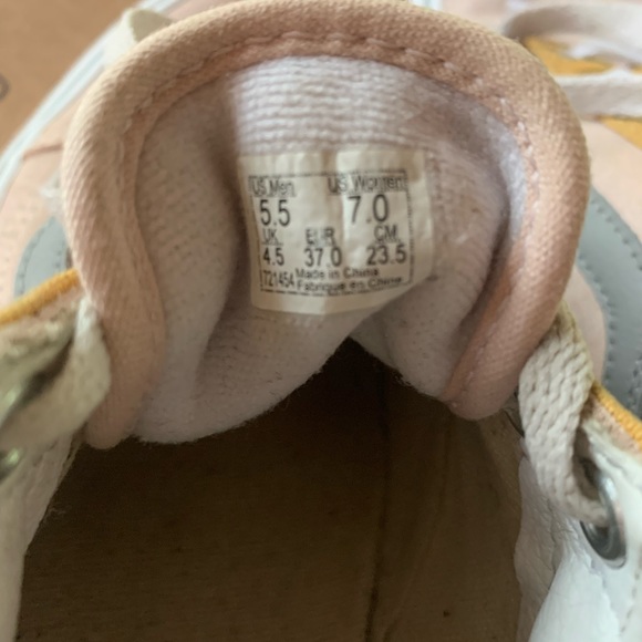 Custom Platform Vans - Picture 3 of 4